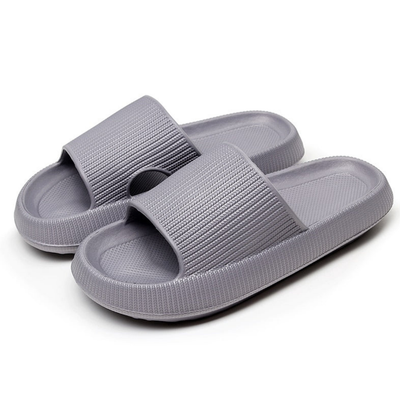 Slippers - comfortabele oversized instappers