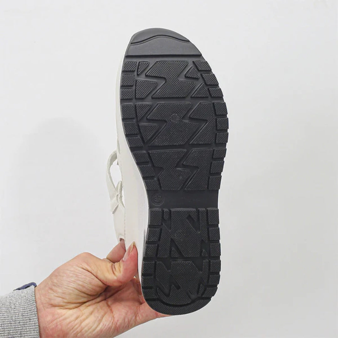 Cassidy - Orthopädische Klettband-Sandalen
