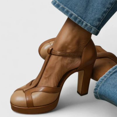 Ergonomiske Retro Pumps med Rem