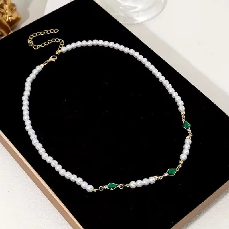 Elegante Parelketting met Groene Zirkonia - Zelvique