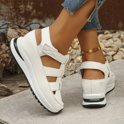 Cassidy - Orthopädische Klettband-Sandalen