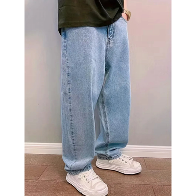 Loose Fit Jeans met Mid Waist Pasvorm - UrbanDenim