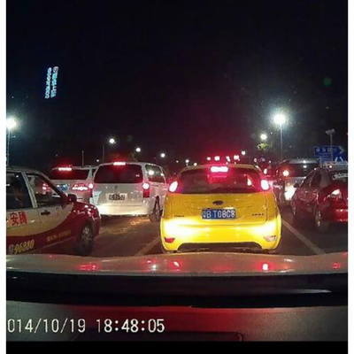 Dashcam - Full HD 1080P Opnames met 16GB Geheugenkaart - RoadVision