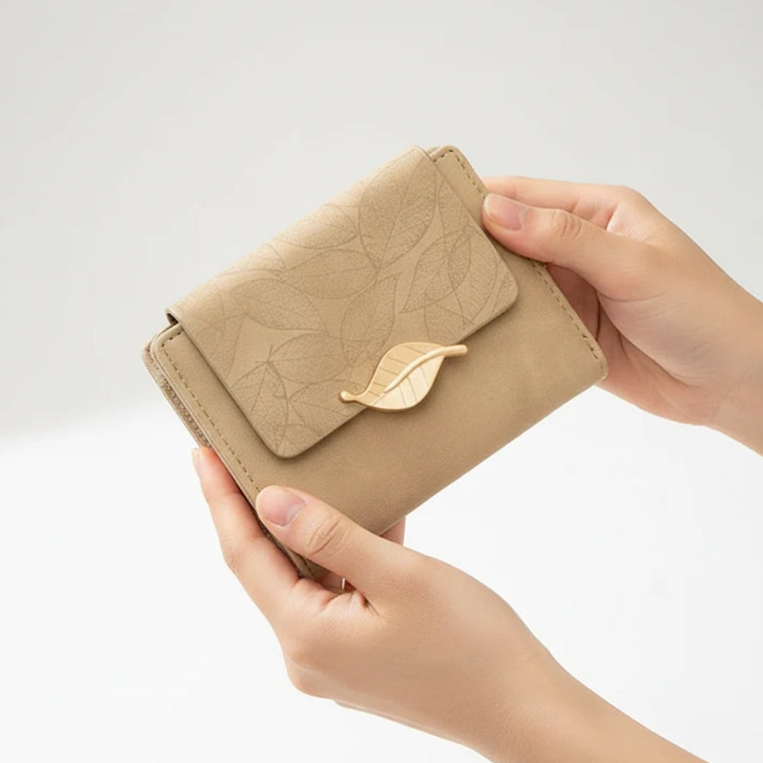 Dames Portemonnee - Compact Model Met Bladmotief En Dubbele Sluiting