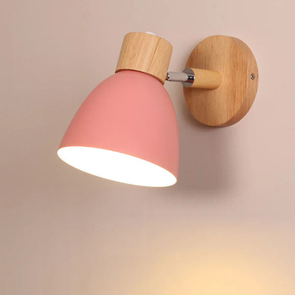 NordiGlow - Scandinavische wandlamp met hout en ijzer design