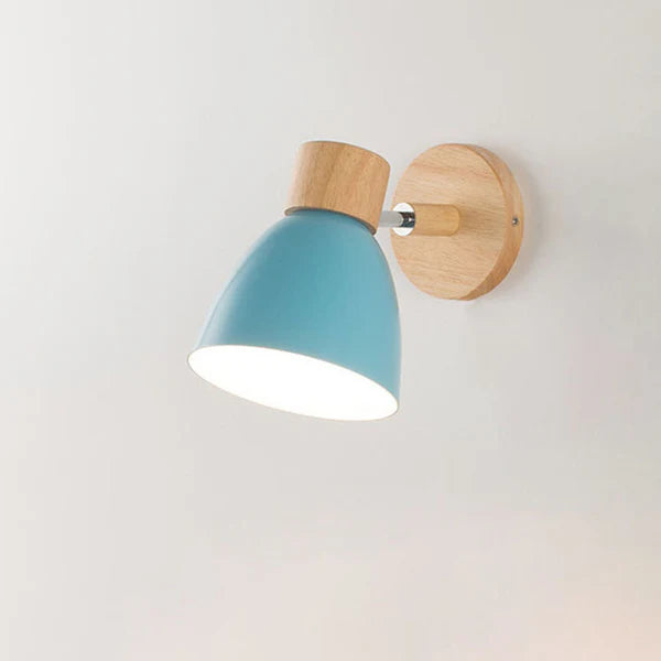 NordiGlow - Scandinavische wandlamp met hout en ijzer design