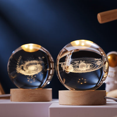 1 câble USB, 1 boule de cristal Lune/Ciel 3D, 1 base en bois, 1 veilleuse boule de cristal créative, 1 décoration de bureau, 1 cadeau de Noël
