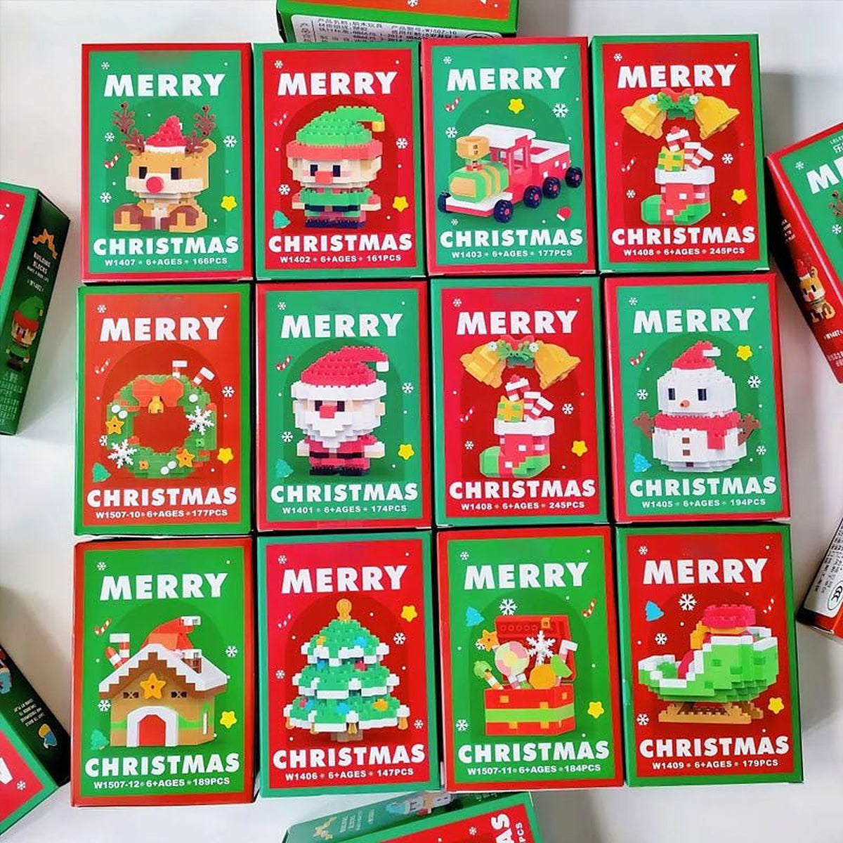 Kerst Speelgoed Bouwset – Bouwstenen met Kerstman, Rendier en Kersthuis (6)