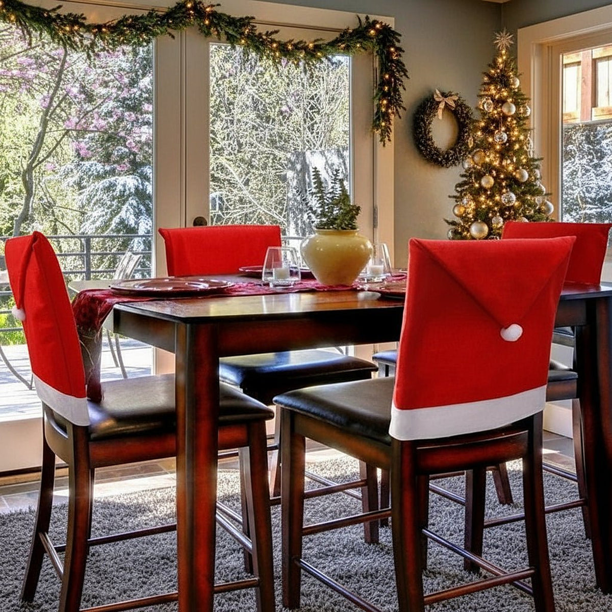 Kerst Stoelhoes – Set van 2 Stoelhoezen in Kerstmutsvorm (2)