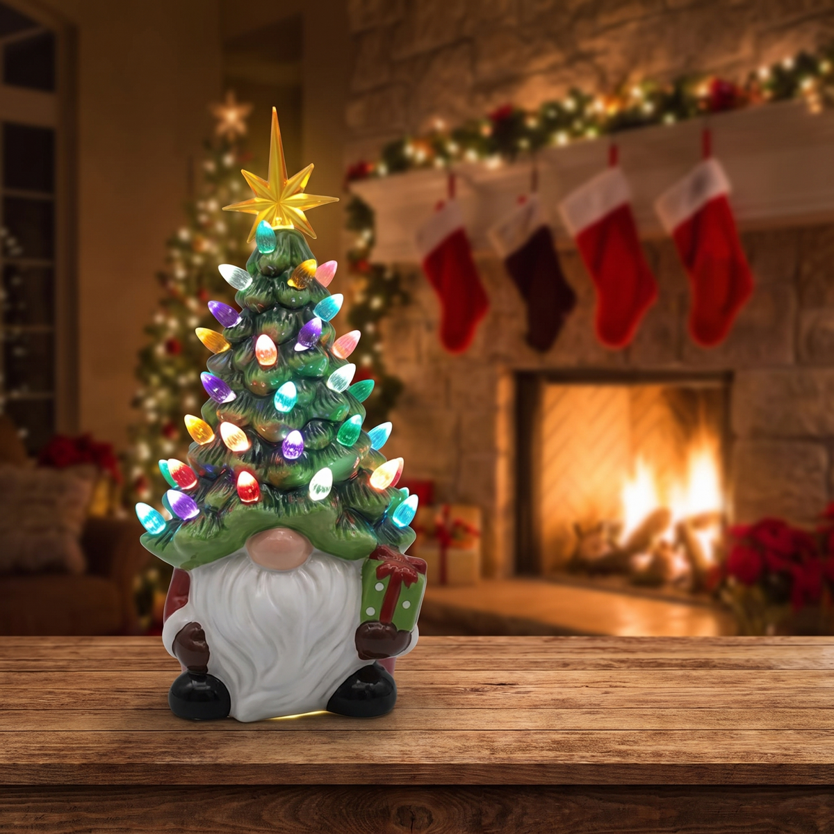 Kerstkabouter – Lichtgevend Beeldje met LED Kerstboom en Gouden Ster (2)