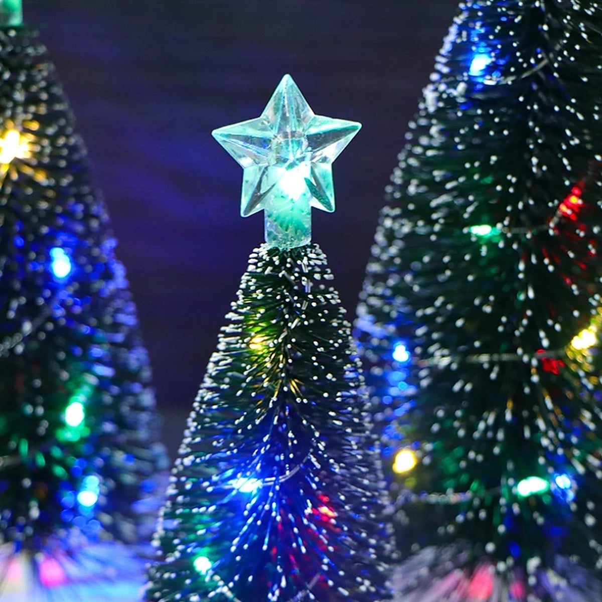 LED Kerstboompje – Besneeuwd Mini Boompje met Ster en Lichtjes (8)