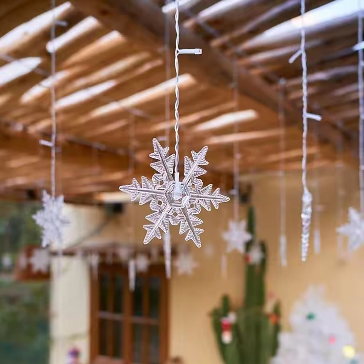Lichtgordijn – 100 LED Sneeuwvlokken en IJspegels op USB of Batterij (6)