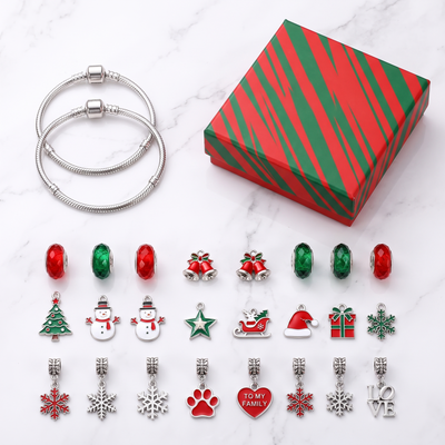 Sieraden Adventskalender - 22 Kerstbedels en 2 Armbandjes om Zelf te Maken